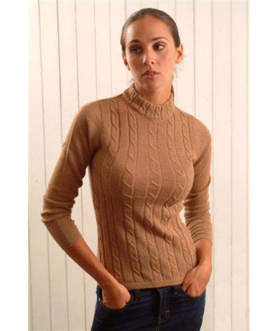 Alpaca sweater with rows of cables